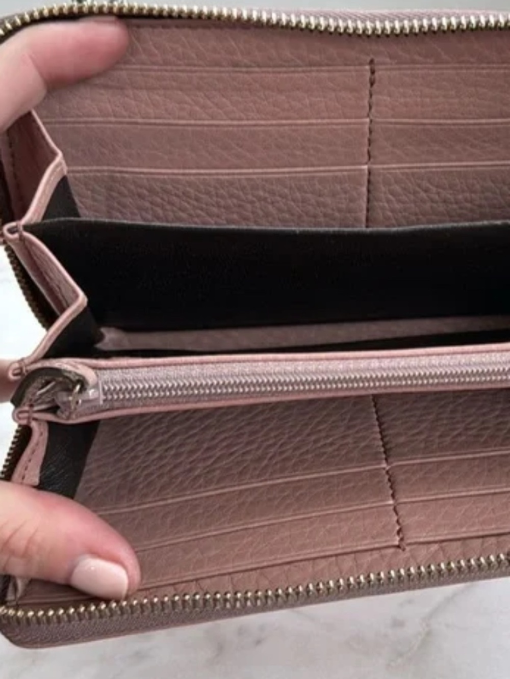 💋Gucci Wallet excellent loved condition *w/COA - Picture 2 of 6